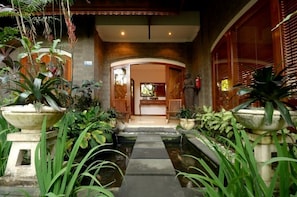 Villa Mimpi - Legian Beach (101)