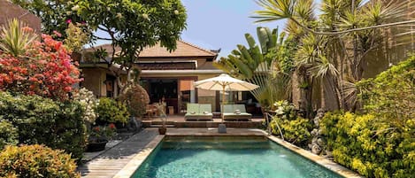 Villa Nesanur - Beachside Sanur (1098)