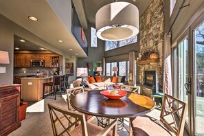 Dining Table | Fully Equipped Kitchen | Fireplace | Mountain Views