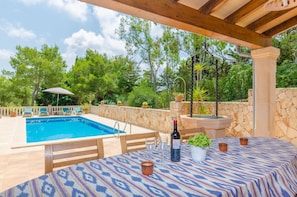 Outdoor dining area