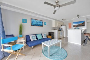Living and Sleeping Area 
