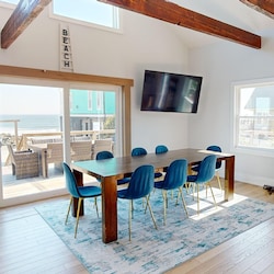 Dining room up