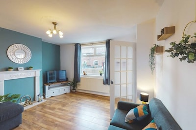 85 Prenton Place · ⭐️PRISTINE 3-BED HOME⭐️IDEAL FOR GROUPS⭐️FREE PARKING