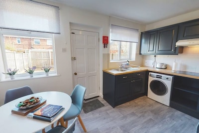 85 Prenton Place · ⭐️PRISTINE 3-BED HOME⭐️IDEAL FOR GROUPS⭐️FREE PARKING