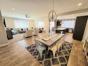 Dining room table seating