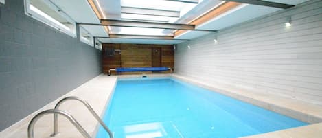 Holiday Home Swimming Pool