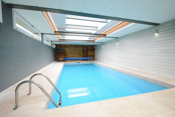 Holiday Home Swimming Pool