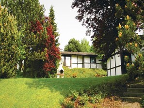 Stugans exteriör [sommar]