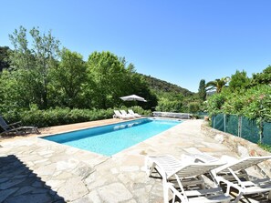 Schwimmbad des Ferienhauses