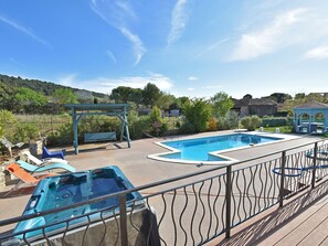 Piscine maison de vacances