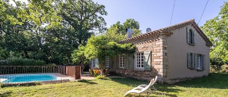 Extérieur maison de vacances [été]