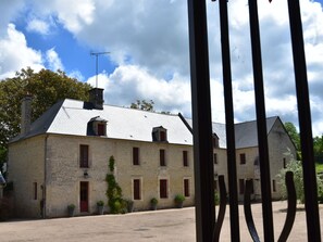 Außenseite Ferienhaus [Sommer]