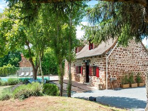 Holiday Home Exterior [summer]