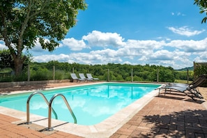 Holiday Home Swimming Pool