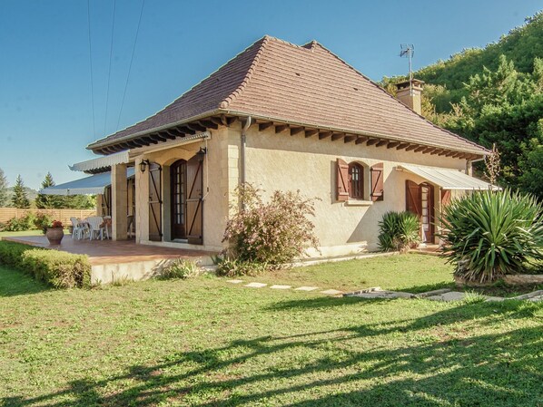 Holiday Home Exterior [summer]