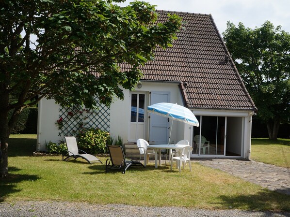 Holiday Home Exterior [summer]