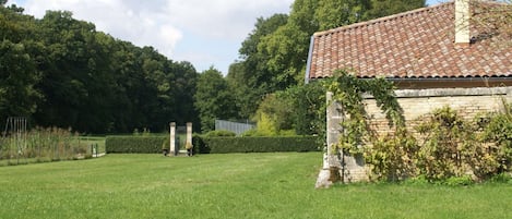 Außenseite Ferienhaus [Sommer]