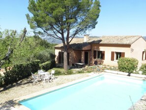 Extérieur maison de vacances [été]