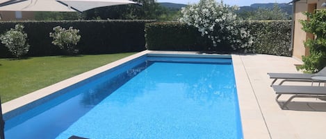 Schwimmbad des Ferienhauses