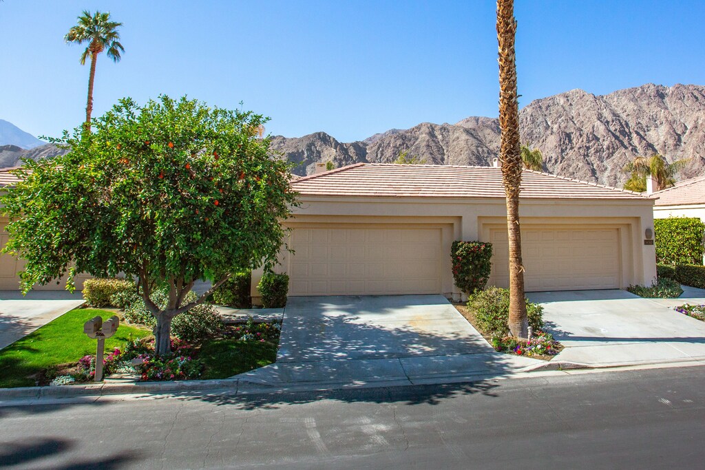 houses for sale in la quinta ca pga west