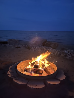 Summer fire under the stars and moon rise! 