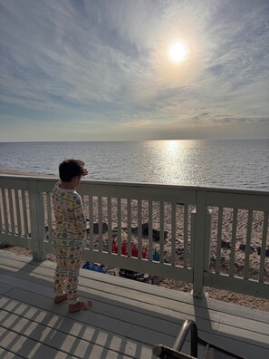 Morning balcony views! 