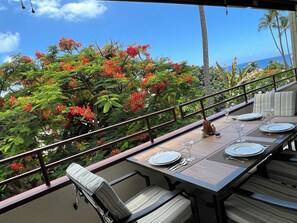 Revel in nature, garden & ocean views! 2nd floor, private lanai w/ ceiling fan.