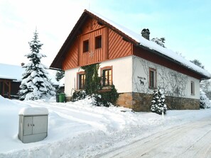 Snow, Sky, Building, Window, House, Tree, Freezing, Slope, Cloud, Cottage