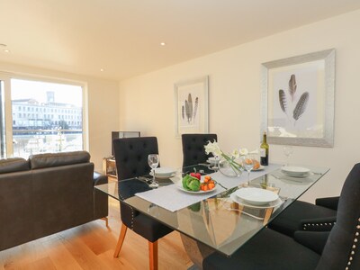 Harbourside Haven Apartment 2, WEYMOUTH