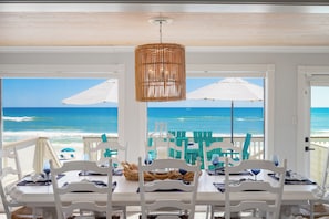 Dining Room - Right on the Gulf of Mexico!