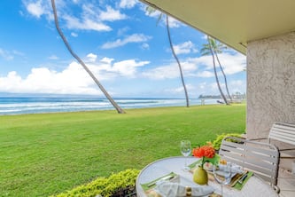 Oceanfront 1bd condo with endless ocean views