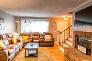 Living Room w/ Sectional Sofa