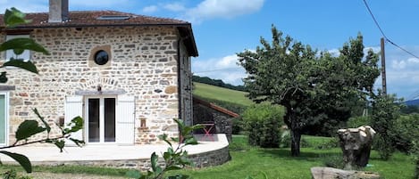 Gîte avec terrasse extérieure