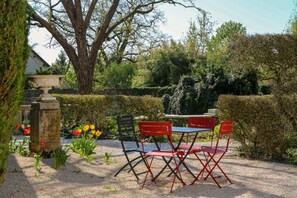 Gite du temps pour soi - Petit logis, côté jardin