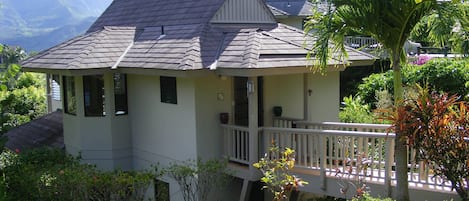Hanalei Bay Villas - standalone home