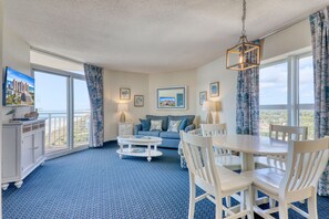 Welcome to Bay Watch 3 1641. Check out the lovely ocean view!