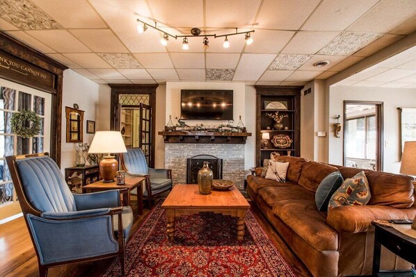 Loaded with charm, this spacious central living area is perfect for relaxing!