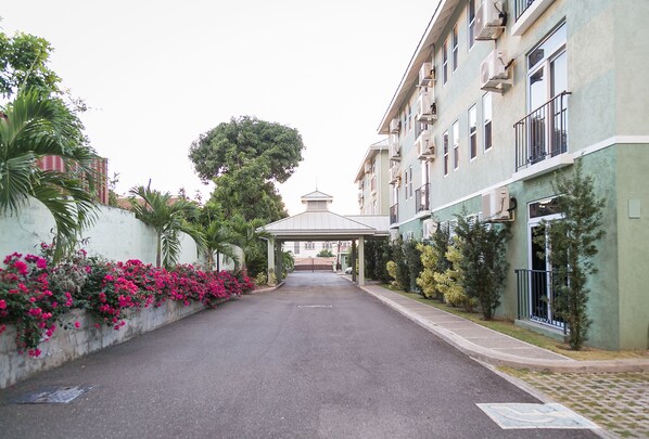 Secure Complex in Kingston 