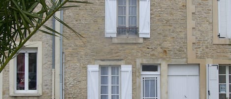 Façade coté rue 
