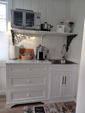 partial view fully equipped kitchenette