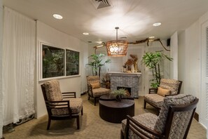 Foster Tower Residence Lobby