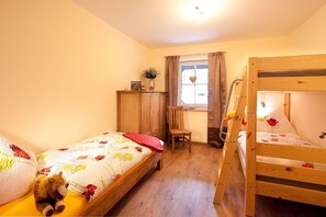 Ferienwohnung Apfelhof, 75 qm, 2 Schlafzimmer, Terrasse, max. 5 Personen