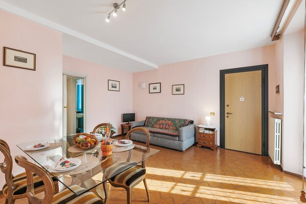 Living and dining room