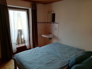 Ferienwohnung Högl 80m², 3 Schlafzimmer, Balkon, TV, 6 Pers.-Schlafzimmer 2