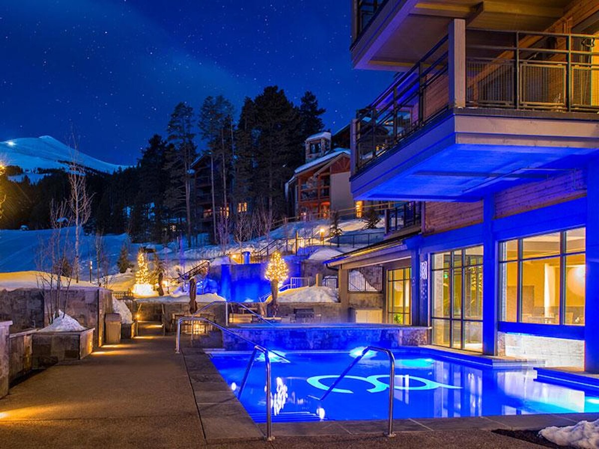 Grand Colorado Peak 8 2BR – sleeps 8 – luxury condo ski in and ski out