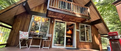 Relax and unwind on the front porch of Nisqually Nest.