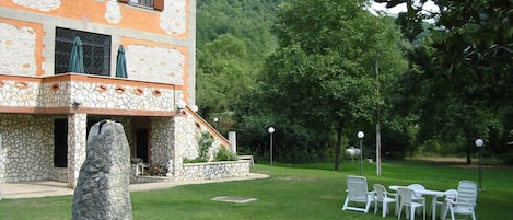  Die Villa mit Garten