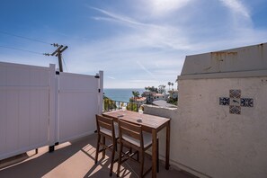 Roof top deck; gorgeous views and quick beach access, 3rd floor