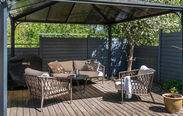 balcony-terrace