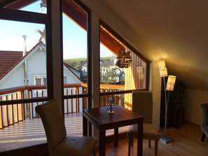 Ferienzimmer, 40qm, Balkon, 1 Wohn-/Schlafzimmer, max. 2 Personen